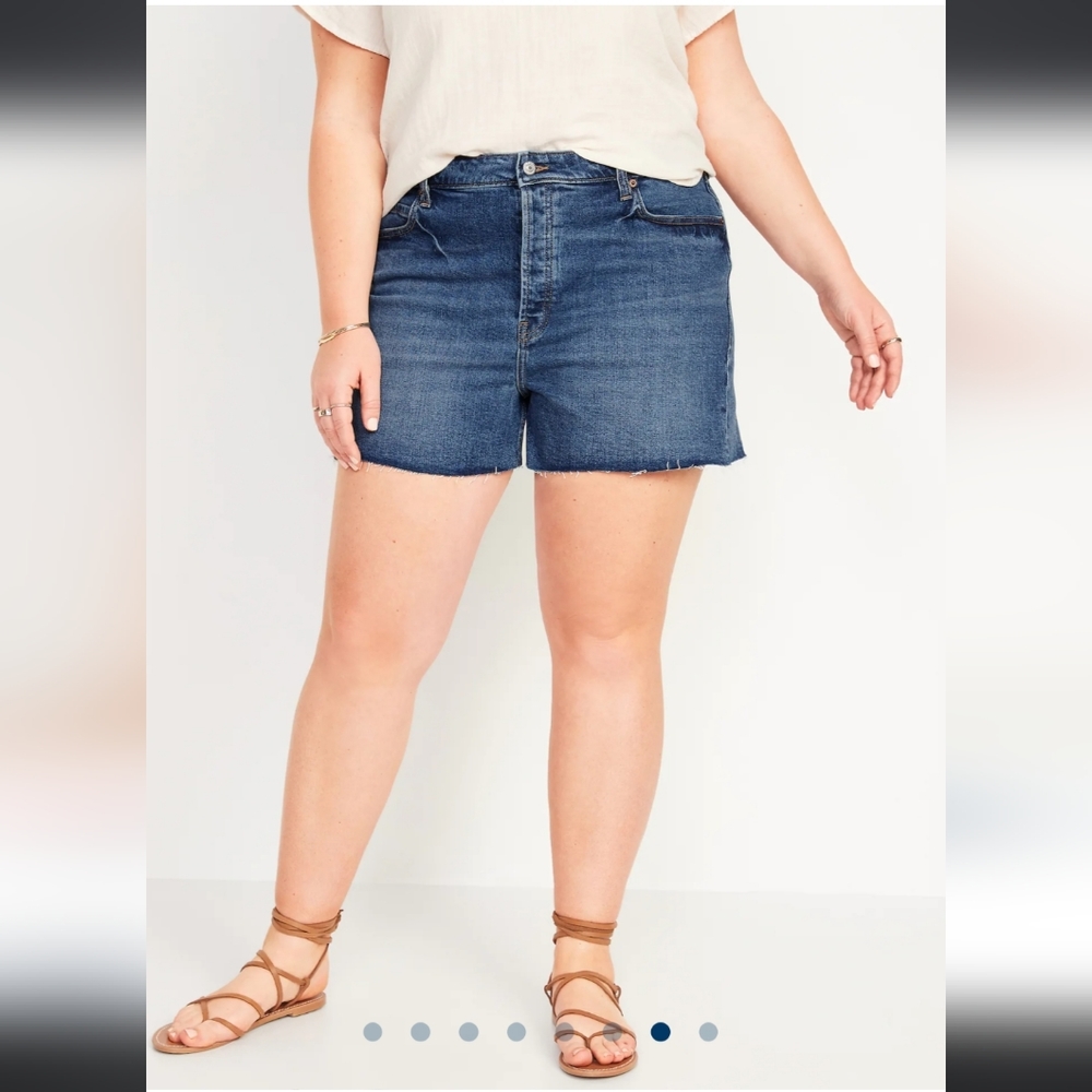 4x A-lined shorts